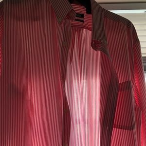 Men’s long sleeve button down - size M